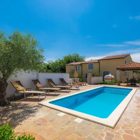 Pied-a-terre-3 By Interhome